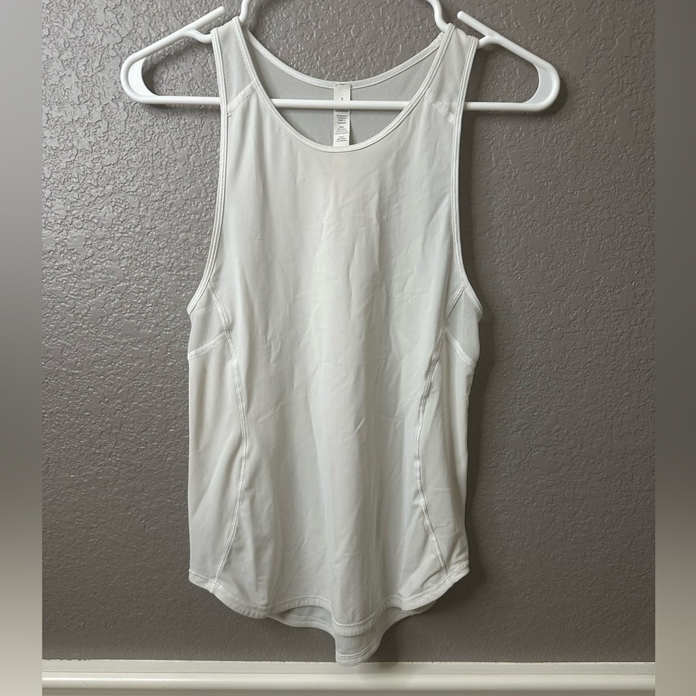 Lululemon white tank size 2